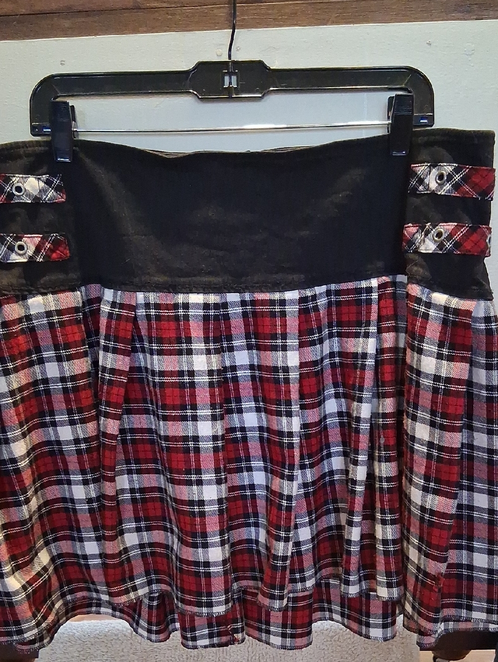 Vntg. Tripp NYC Red & Black Plaid Skater Skirt